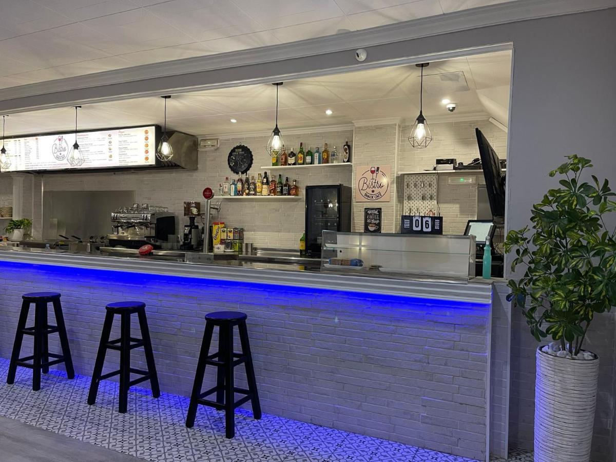 Hostal Restaurante Avenida De Madrid Terrassa Zewnętrze zdjęcie